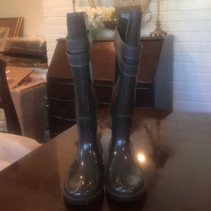 Coach Rain Boots Size 10. Shiny Hunter Green. Used